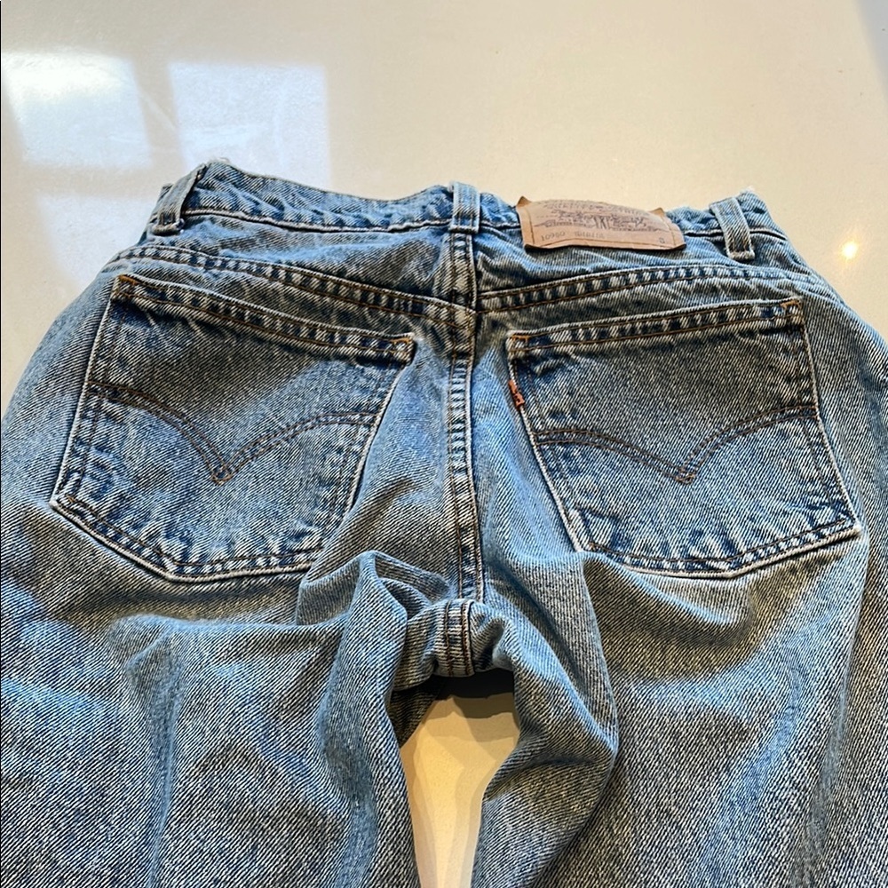 Levi’s 950 Relaxed Fit, Tapered Leg, 90’s Wash Blue Denim Jeans, Size 7 Short
